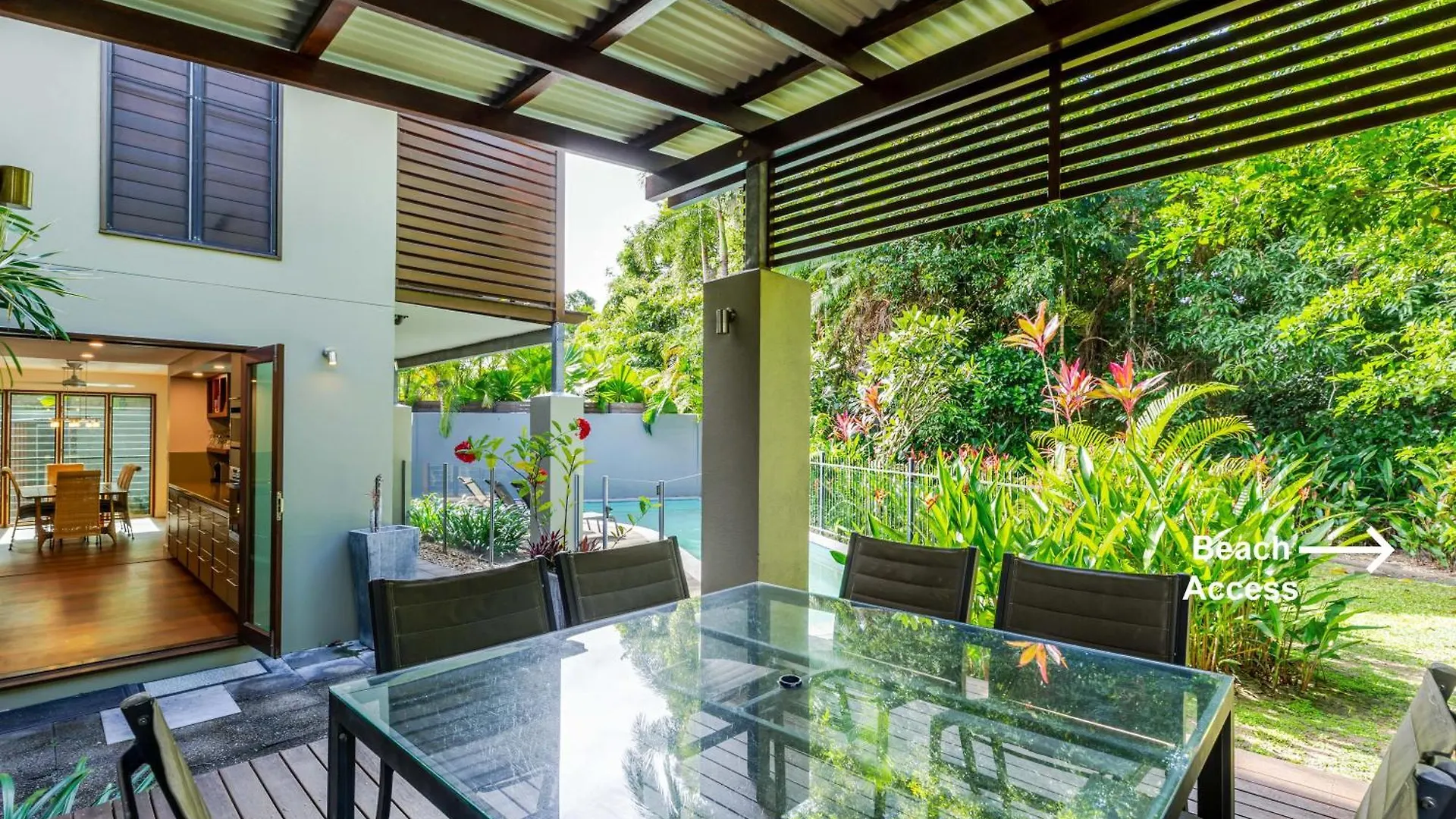 Vakantiehuis Leilani Tiare - Stylish Villa On Four Mile Beach Port Douglas